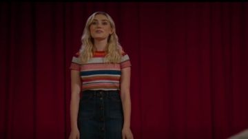 Rag & Bone Katie Métallique Stripe Tee porté par Taylor Otto (Meg Donnelly) dans American Housewife (S03E01)