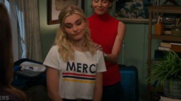 Forever 21 Merci Graphiques Cropped Tee porté par Taylor Otto (Meg Donnelly) dans American Housewife (S03E03)