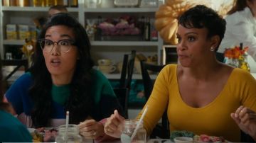 Joie Megu Colorblock Laine & Cachemire Chandail porté par Doris (Ali Wong) dans American Housewife (S03E05)