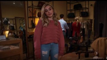 Topshop Ottoman Recadrée Cavalier porté par Taylor Otto (Meg Donnelly) dans American Housewife (S03E12)