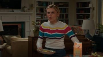 Topshop Chevron Bande de Cultures Chandail porté par Taylor Otto (Meg Donnelly) dans American Housewife (S03E13)