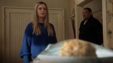 UO Paxton, Blottie à l'encolure Large Chandail porté par Dylan DiMeo (Kyla Kenedy) sans Voix (S03E15)