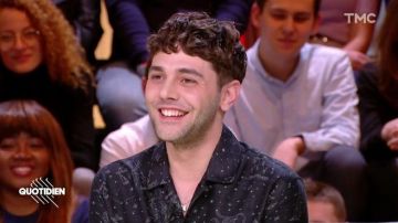 La chemise Zodiac par Louis Vuitton portée par Xavier Dolan dans l'émission Quotidien du 4 mars 2019
