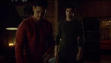 John Varvatos Solid Slim-Fit Shirt worn by Magnus Bane (Harry Shum Jr.) in Shadowhunters (S02E15)