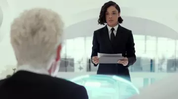 La cravate noire de l'Agent M (Tessa Thompson) dans Men in Black : International