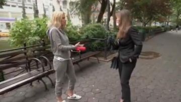 Gucci New Ace Star Sneaker usada por Dorit Kemsley en The Real Housewives of Beverly Hills (S08E10)