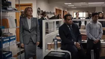 Alexander McQueen Adaptés Blazer porté par Elizabeth McCord (Téa Leoni) Madame la Secrétaire d' (S04E08)