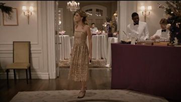 Alice + Olivia Alma Robe portée par Stephanie de "Stevie' McCord (Wallis Currie-Bois) Madame la Secrétaire d' (S04E09)