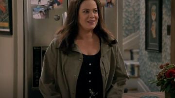 Andi Burns (played by Liza Snyder) outfits on Man with a Plan