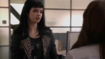 Zoe Karssen Creme De La Creme Tank worn by Chloe (Krysten Ritter) in Don't Trust the B---- in Apartment 23 (S02E08)