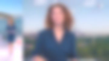 The navy Dress shirt belted Marie-Sophie Lacarrau in the Journal of 13 hours from france to the 27/02/2019