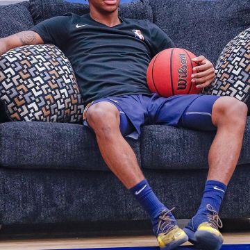 Zapatillas Nike Zoom Kd11 "eybl" usadas por Temetrius Morant en la cuenta de Instagram @igotgame12_