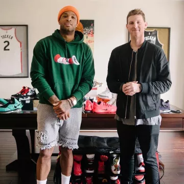 Sneakers Nike   Lebron 8 "south Beach" of  P. J. Tucker on the Instagram account @pjtucker