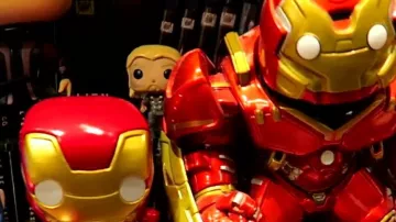 ¡El bolsillo funko pop! por Thor de Modzii en su video ¡LA MAYOR COLECCIÓN DE FIGURITAS POP! ¡DESDE FRANCIA!