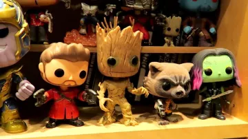 El Funko Pop! por Groot en Guardianes de la Galaxia de Modzii en su video ¡LA MAYOR COLECCIÓN DE FIGURITAS POP! ¡DESDE FRANCIA!