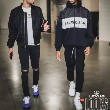 Sneakers Nike Sb Dunk Low Pro Og Qs "purple Lobster" worn by Jerome Robinson on the Instagram account @leaguefits