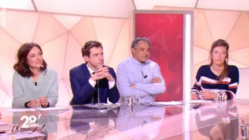 The sweaters in stripes of Marie Bonnisseau in 28 minutes of 09/03/2019