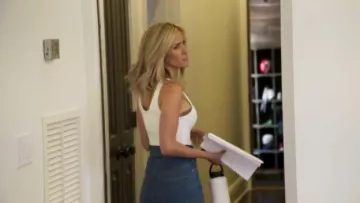Hydro Flask (32 oz) de Mur de Double de Bouteille d'Eau porté par elle-Même (2018) (Kristin Cavallari) en Très Cavallari (S02E01)