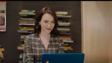 Maje Rity Vestido de mezcla de lana a cuadros usado por Cara Bloom (Violett Beane) en God Friended Me (S01E15)
