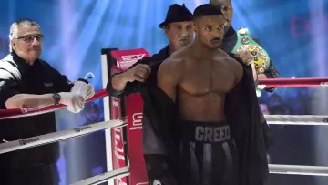 Los auténticos pantalones cortos de boxeo CREED usados por Adonis Johnson (Michael B. Jordan) en Creed 2