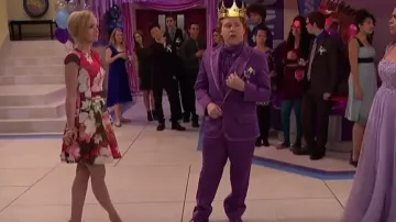 Ted Baker Roziey Robe porté par Liv Rooney (Dove Cameron) en Liv et Maddie (S02E05)