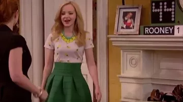 Anthropologie Ponte Jupe Cloche porté par Liv Rooney (Dove Cameron) en Liv et Maddie (S02E06)