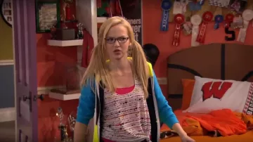 American Apparel Bloc de Couleur Zip Hoodie Noir / Jaune fluo / Néon Bleu porté par Liv Rooney (Dove Cameron) en Liv et Maddie (S02E08)