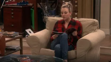 Rails Larsson Shirt porté par Penny (Kaley Cuoco) dans La Théorie du Big Bang (S12E16)