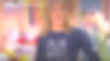 Le tee shirt  Les petits frenchies de Agathe Lecaron dans La maison des maternelles le 12.03.2019