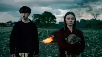Yellow Shirt worn by James (Alex Lawther) as seen in The End of the F***ing World S01E04