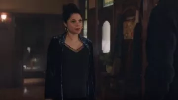 Aritzia Galen Camisole de Babaton usada por Mel Vera (Melonie Diaz) en Charmed (S01E14)