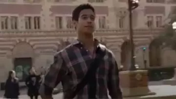 Gant Rugger Madras Sport Shirt usado por Wes Gibbins (Alfred Enoch) en How to Get Away with Murder (S01E01)
