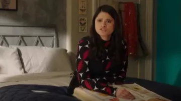 Bcbgmaxazria Kalie Robe portée par Mel Vera (Melonie Diaz) à Charmé (S01E13)
