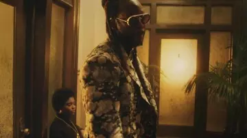 La veste à fleurs Louis Vuitton portée par 2 Chainz dans son clip Money In The Way