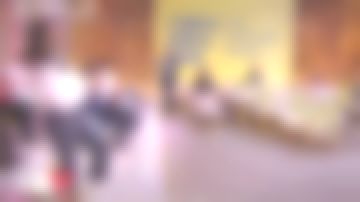 Suéter de cuello de malla blanca Ba&sh de Janane Boudili en Je t'aime, etc. el 13.03.2019