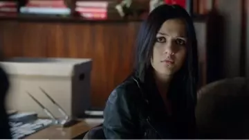 All Saints Cargo Biker Jacket worn by Rebecca Sutter (Katie Findlay) in How to Get Away with Murder (S01E10)