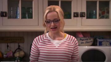 Forever  21 Striped French Terry Sweater worn by Maddie 2 (Shelby Wulfert) in Liv and Maddie (S03E14)