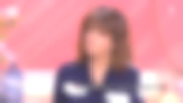 La camisa azul marino y blanca de Faustine Bollaert en Comienza hoy 14.03.19