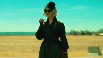 Les lunettes de soleil de The Handler (Kate Walsh) dans Umbrella Academy (S01E05)