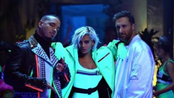 Chaqueta de Prada usada por Bebe Rexha en Say My Name de David Guetta & J Balvin