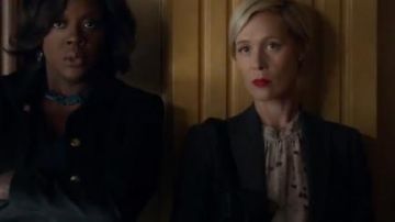 Rebecca Taylor Treillis d'Impression Haut porté par Bonnie Winterbottom (Liza Weil) dans le Meurtre (S02E01)
