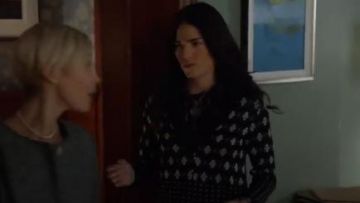 Rag & Bone Abigale Pullover V-Neck Top worn by Laurel Castillo (Karla Souza) in How to Get Away with Murder (S02E01)