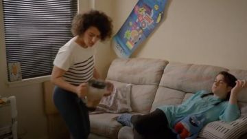 American Apparel Spandex de Coton de Jersey Legging porté par Ilana Wexler (Ilana Glazer) au Large de la Ville (S02E02)