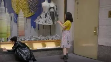 Doc Martens 1460 Classic worn by Abbi Abrams (Abbi Jacobson) in Broad City (S05E04)