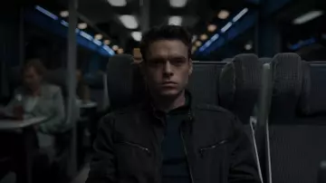 The jacket Mark and Spencer worn by David Budd (Richard Madden) in Bodyguard S01E01