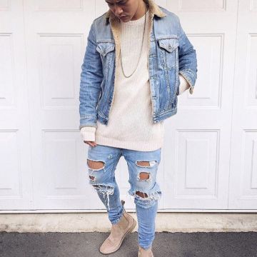 Botas chelsea de ante beige de Kim Sunggyu (de Love Detective Sherlock K) en Instagram