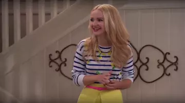 Banana Republic Floral Bell Necklace worn by Liv Rooney (Dove Cameron) in Liv and Maddie (S04E13)
