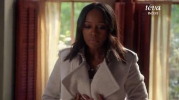 Burberry Leveson Cashmere Coat worn by Michaela Pratt (Aja Naomi King) in How to Get Away with Murder (S03E03)