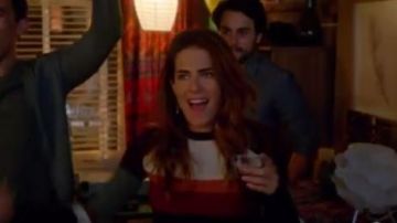 Etoile Isabel Marant Doyle Chandail porté par Laurel Castillo (Karla Souza) dans la Façon de s'en tirer avec Assassiner (S03E04)