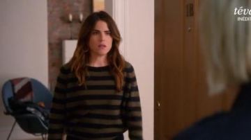 Vince Régiment Rayure Pull en Cachemire porté par Laurel Castillo (Karla Souza) dans la Façon de s'en tirer avec Assassiner (S03E08)